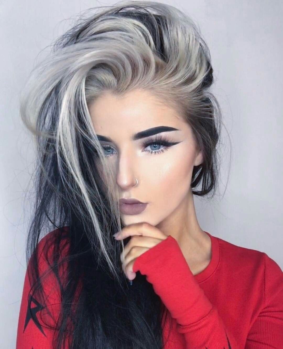 Стефани Даниэль пепельная блонд