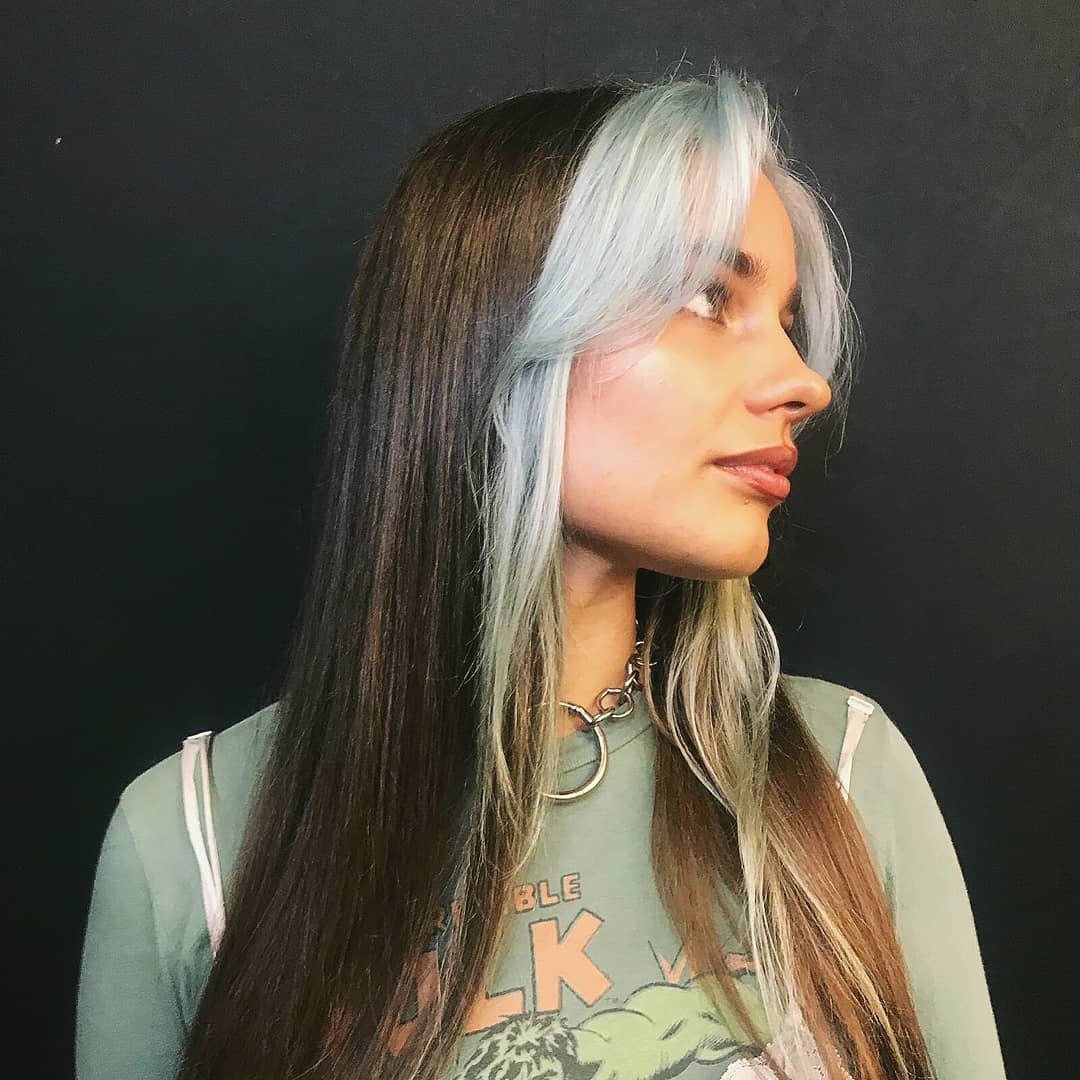 Черные волосы с челкой