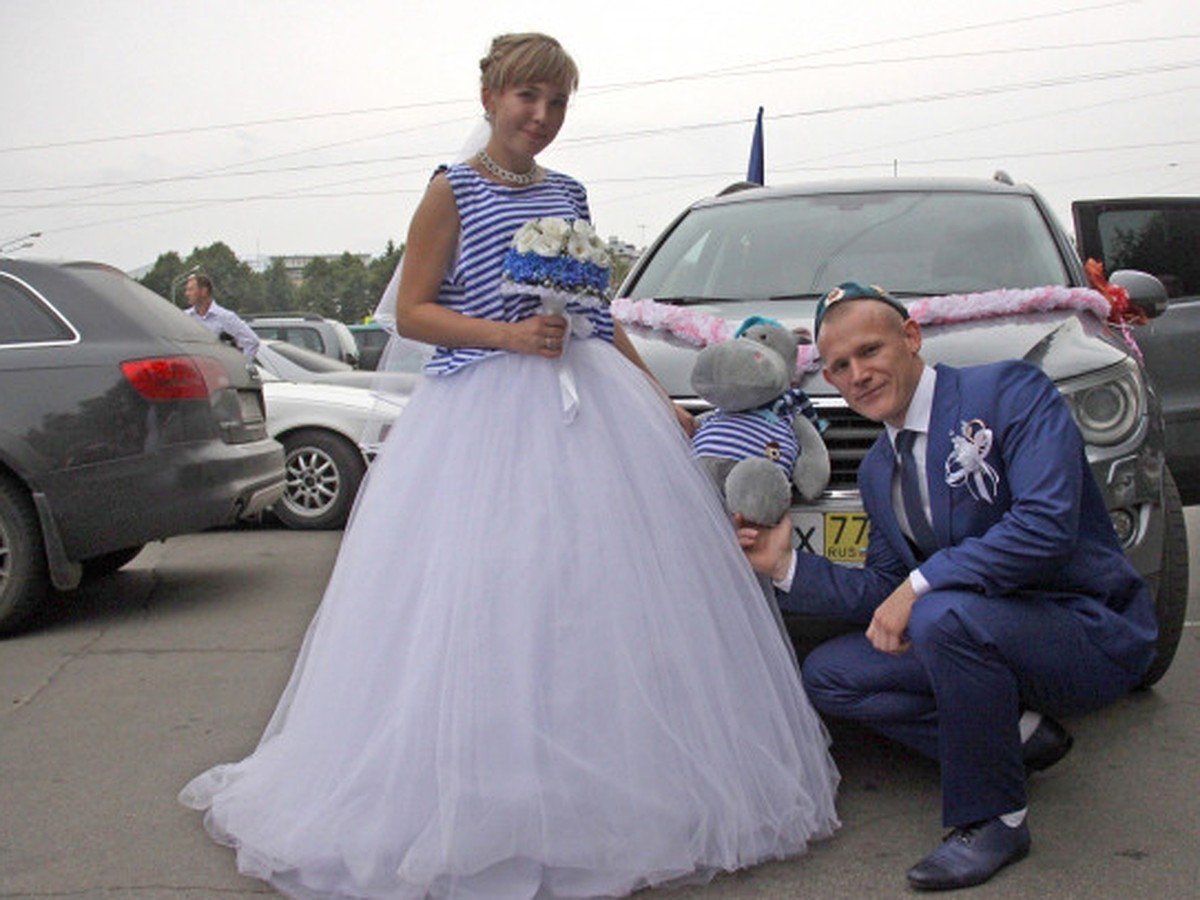 Платье цвета хаки