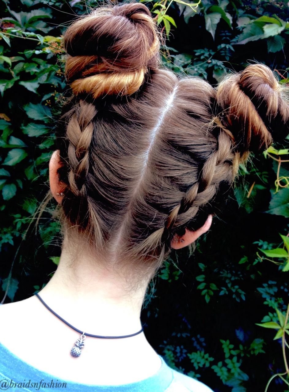 Прическа с цугльками и косичками