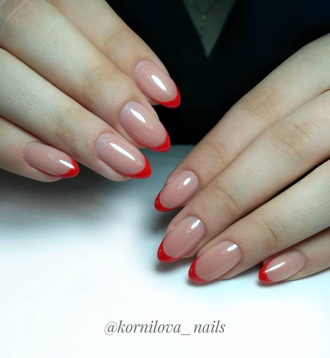 Красный маникюр