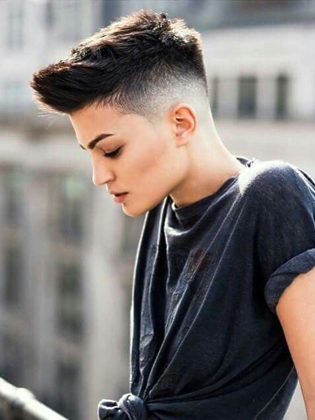 Стрижка андеркат мужская на средние волосы