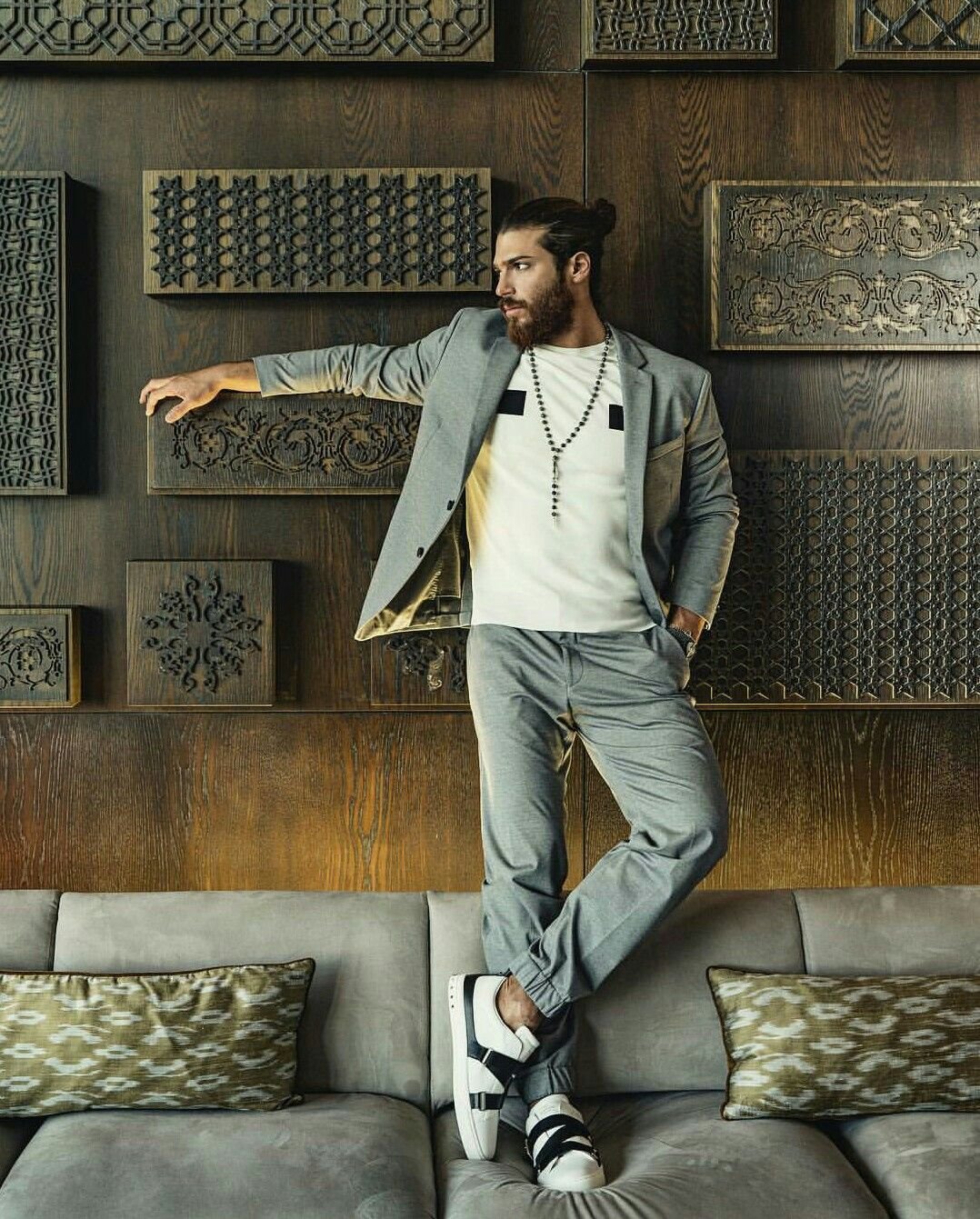 Тараз армянский национальный костюм мужской