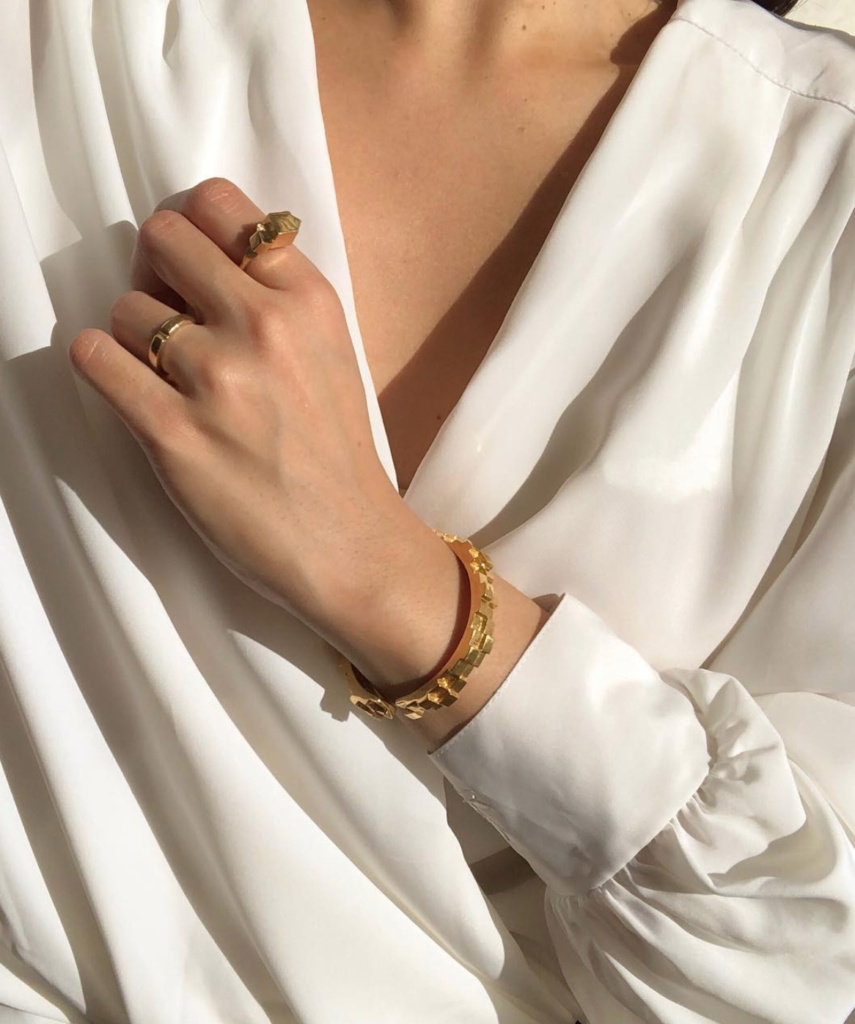 Эстетика бежевого девушки