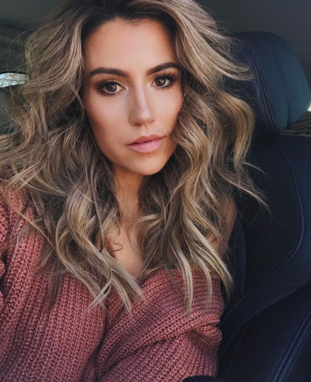 Хаусные Локоны на средние волосы