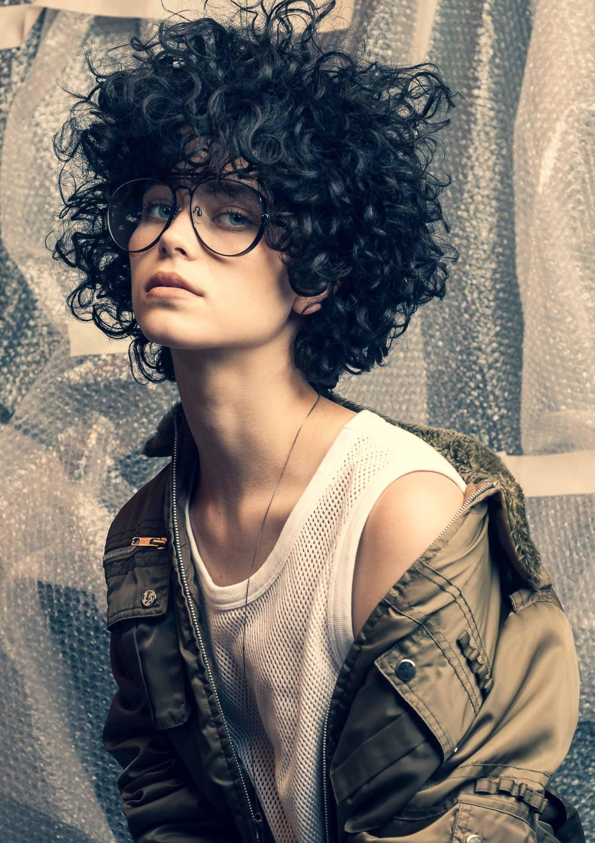 Стрижка Томбой кудрявые