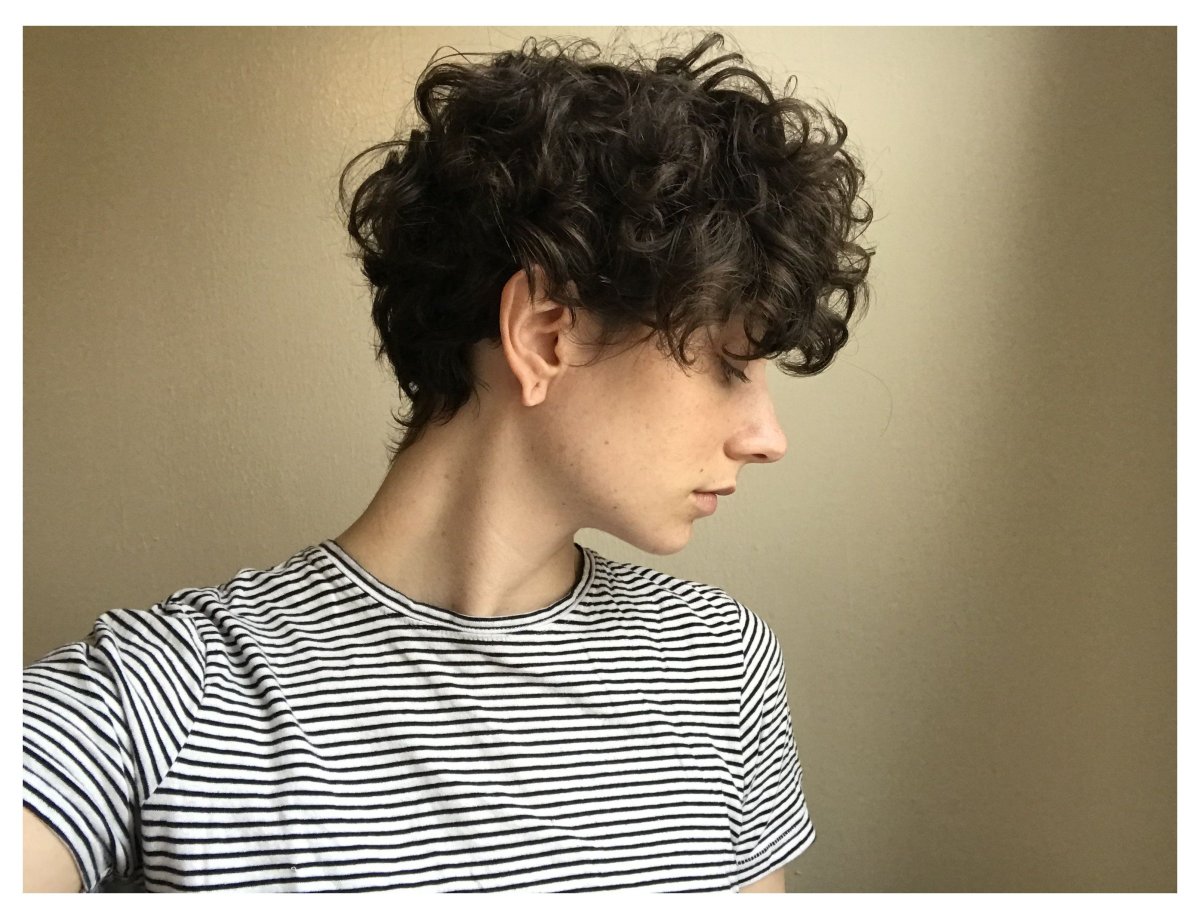 Томбой Боб на кудрявые волосы