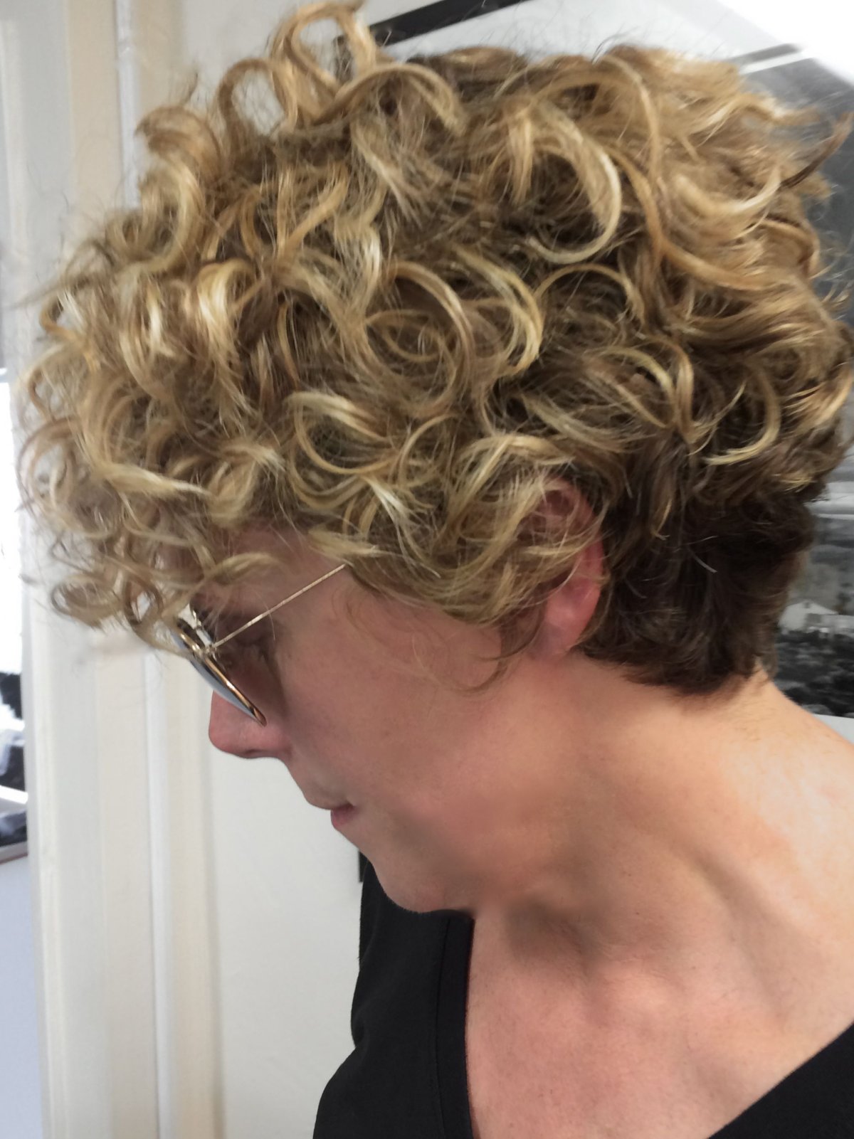 Биозавивка на тонкие короткие волосы