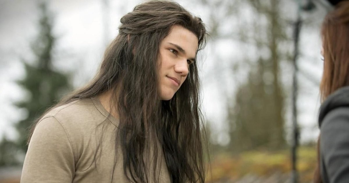 Красивые парни с длинными черными волосами