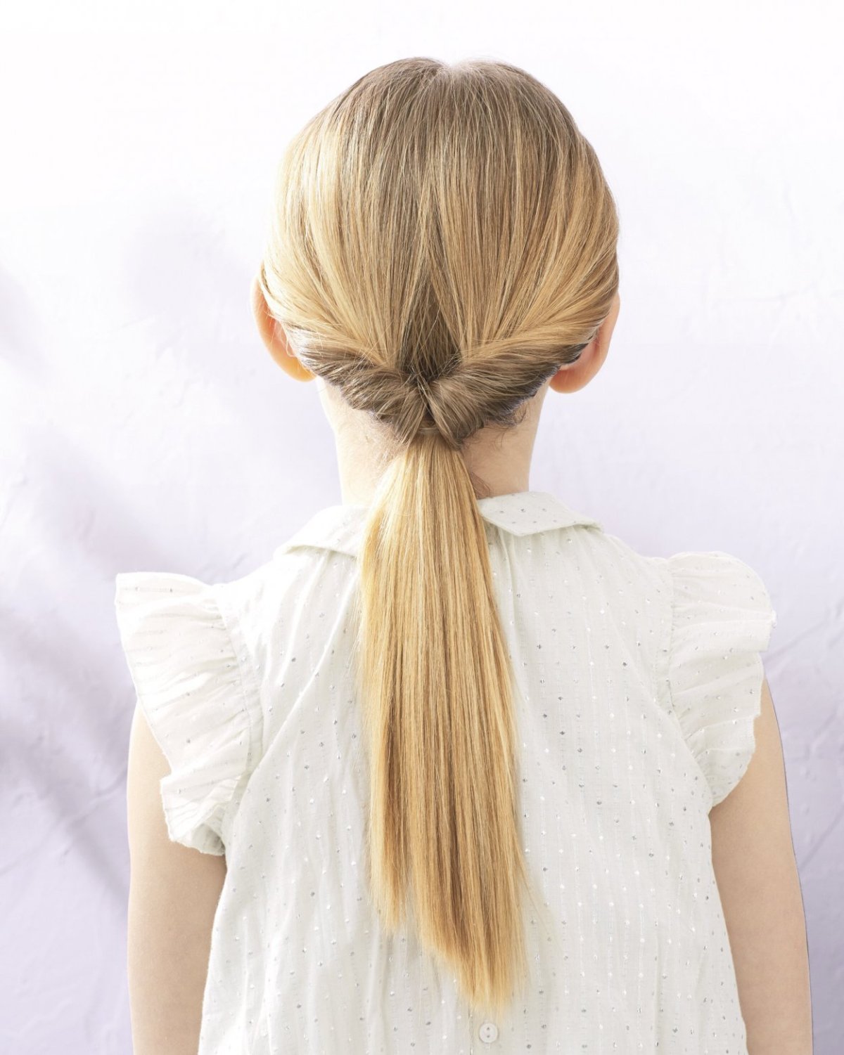 Вывернутый хвост прическа