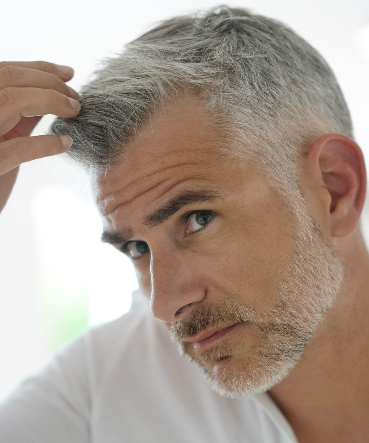 Раннее поседение волос у мужчин