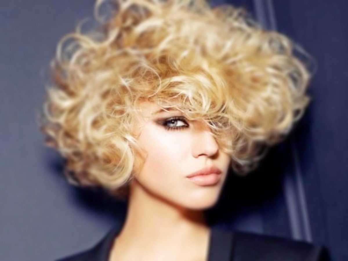 Укладка редких коротких волос