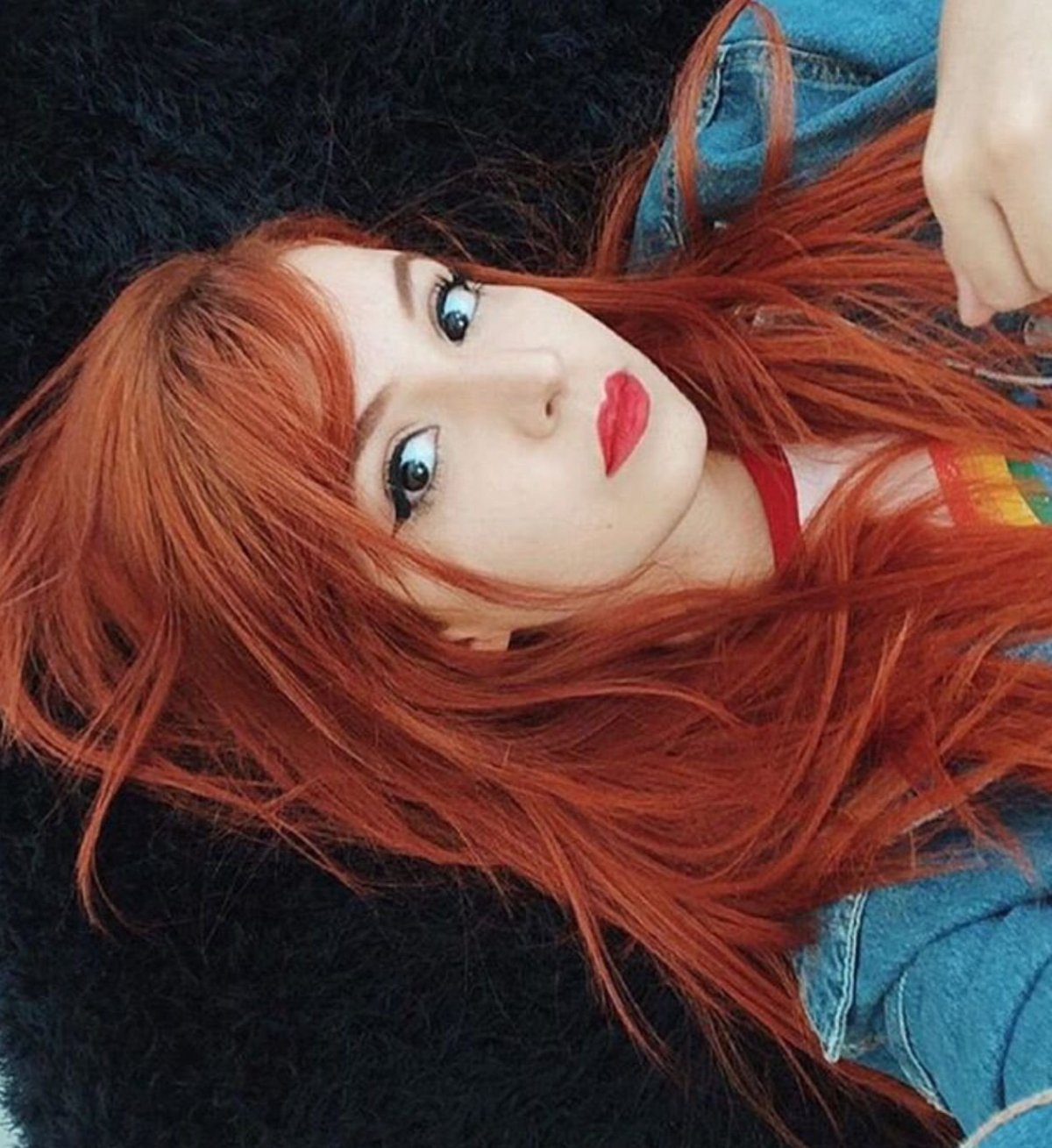 Ярко оранжевые волосы