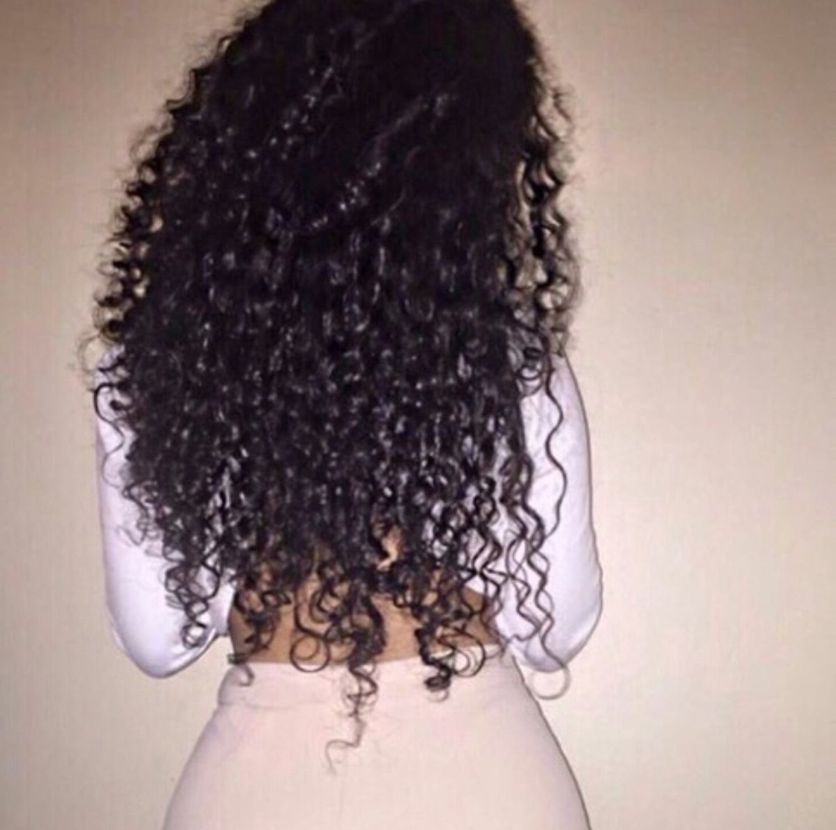 Блондинка волосы сзади