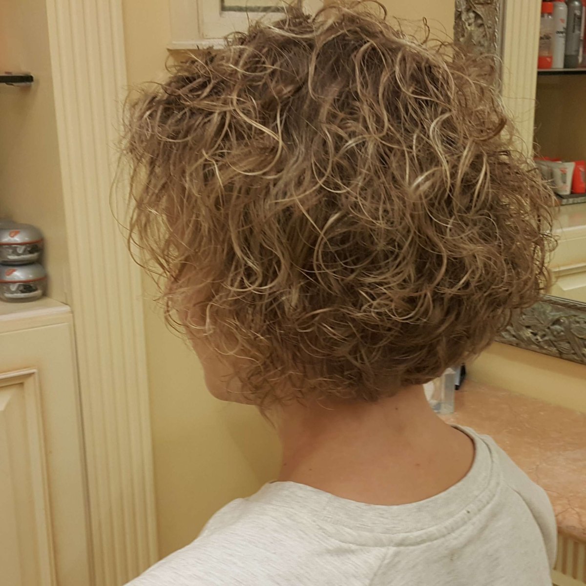 Долговременная укладка на короткие волосы