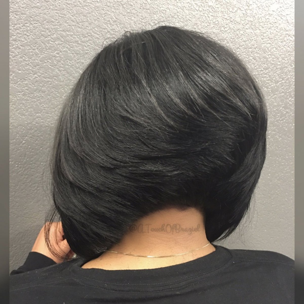 Боб каре на черные волосы