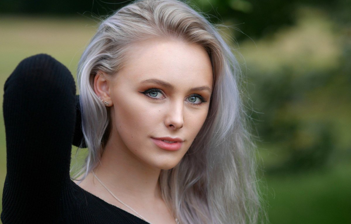 Дарья пепельная