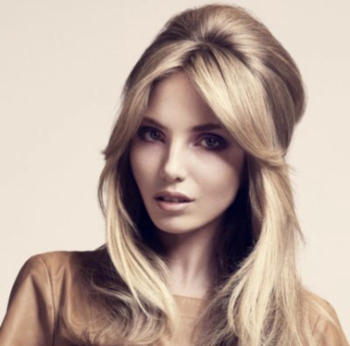 Укладка с объемом