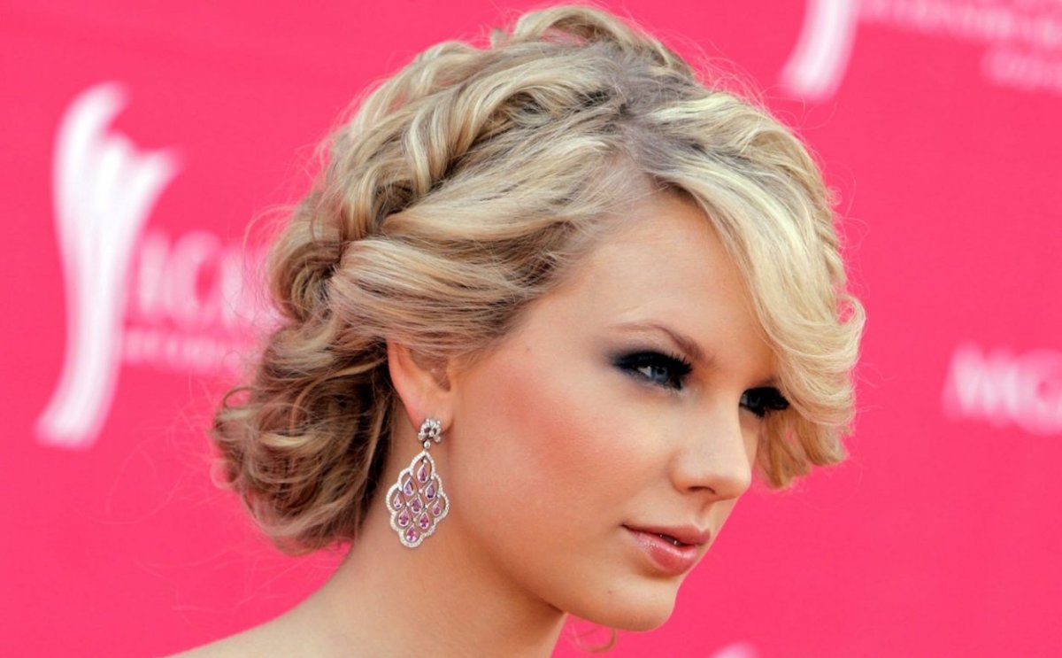 Прически на каре