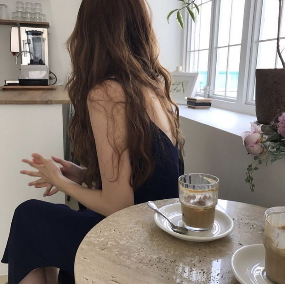 Густые русые волосы