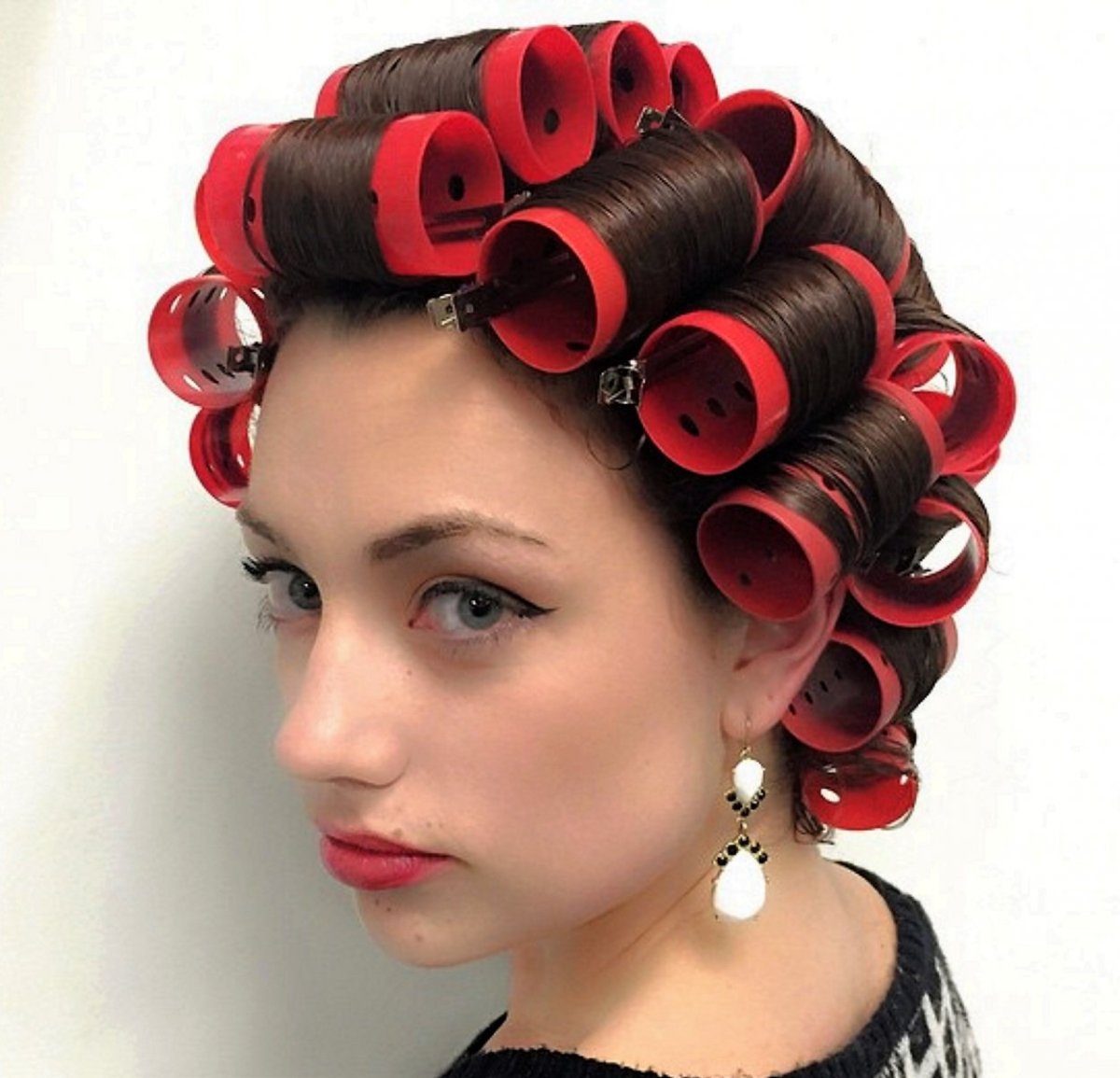 Бигуди прическа