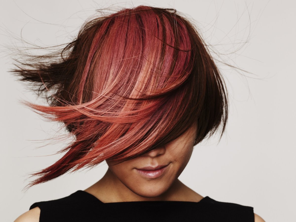 Мелирование бордо на русые