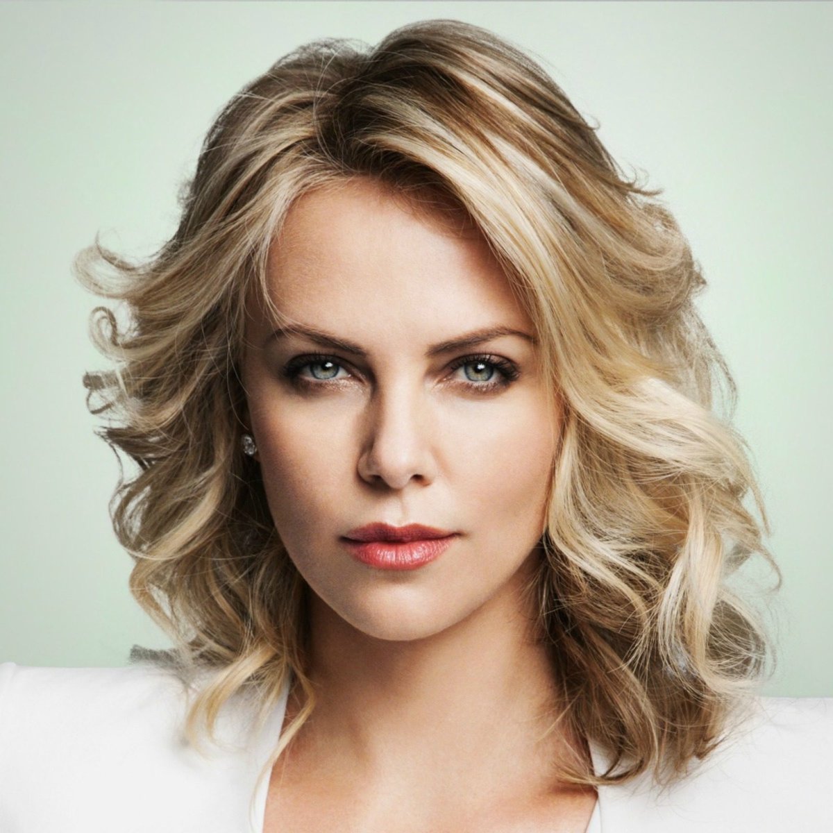 Красивые волны на средние волосы блонд