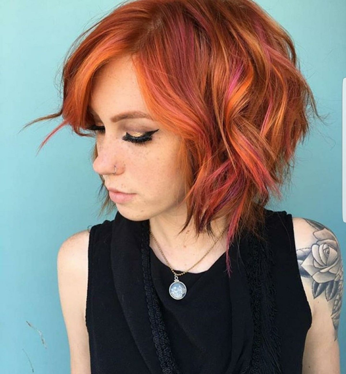 Наращивание цветных прядей на рыжие волосы