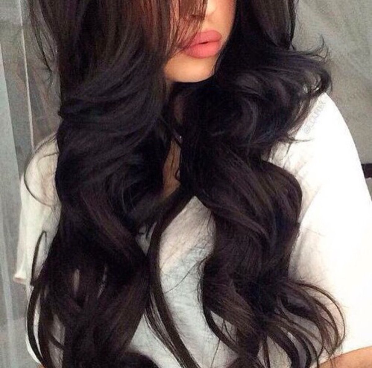 Локоны на темные волосы