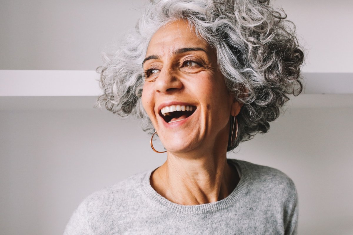 Прически для старых женщин