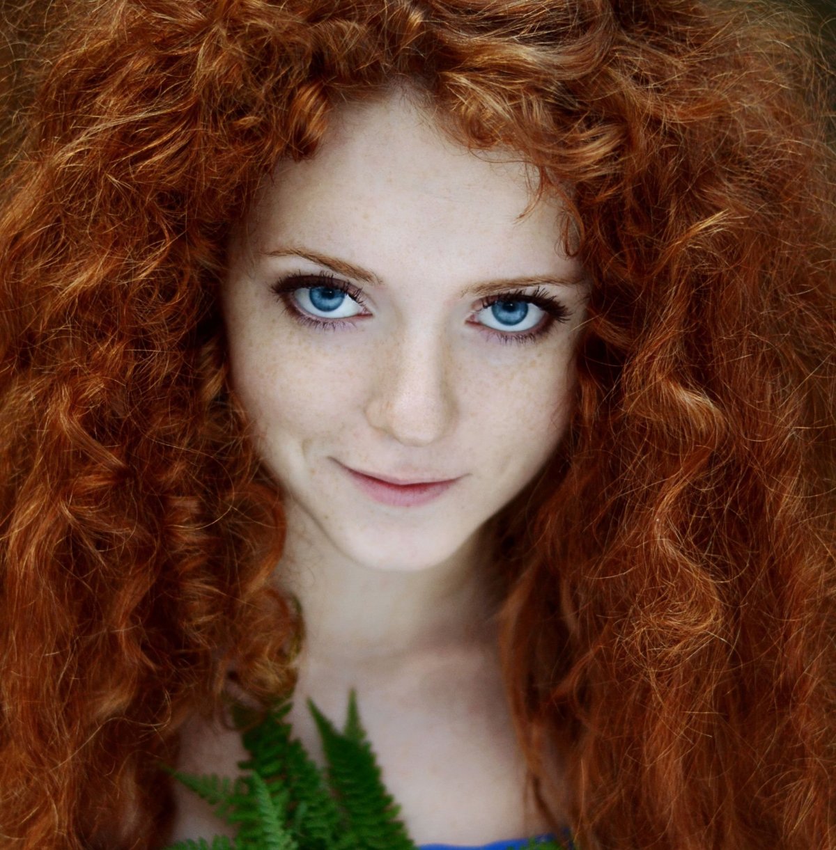 Кудрявые рыжие с зелеными глазами