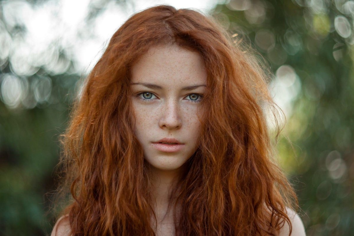 Рыжая модель Брайан Доулинг