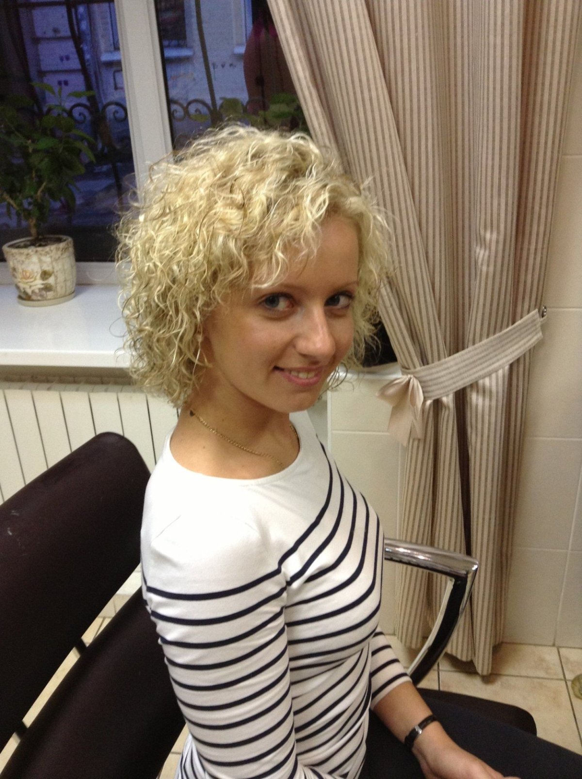 Биозавивка на каре с челкой