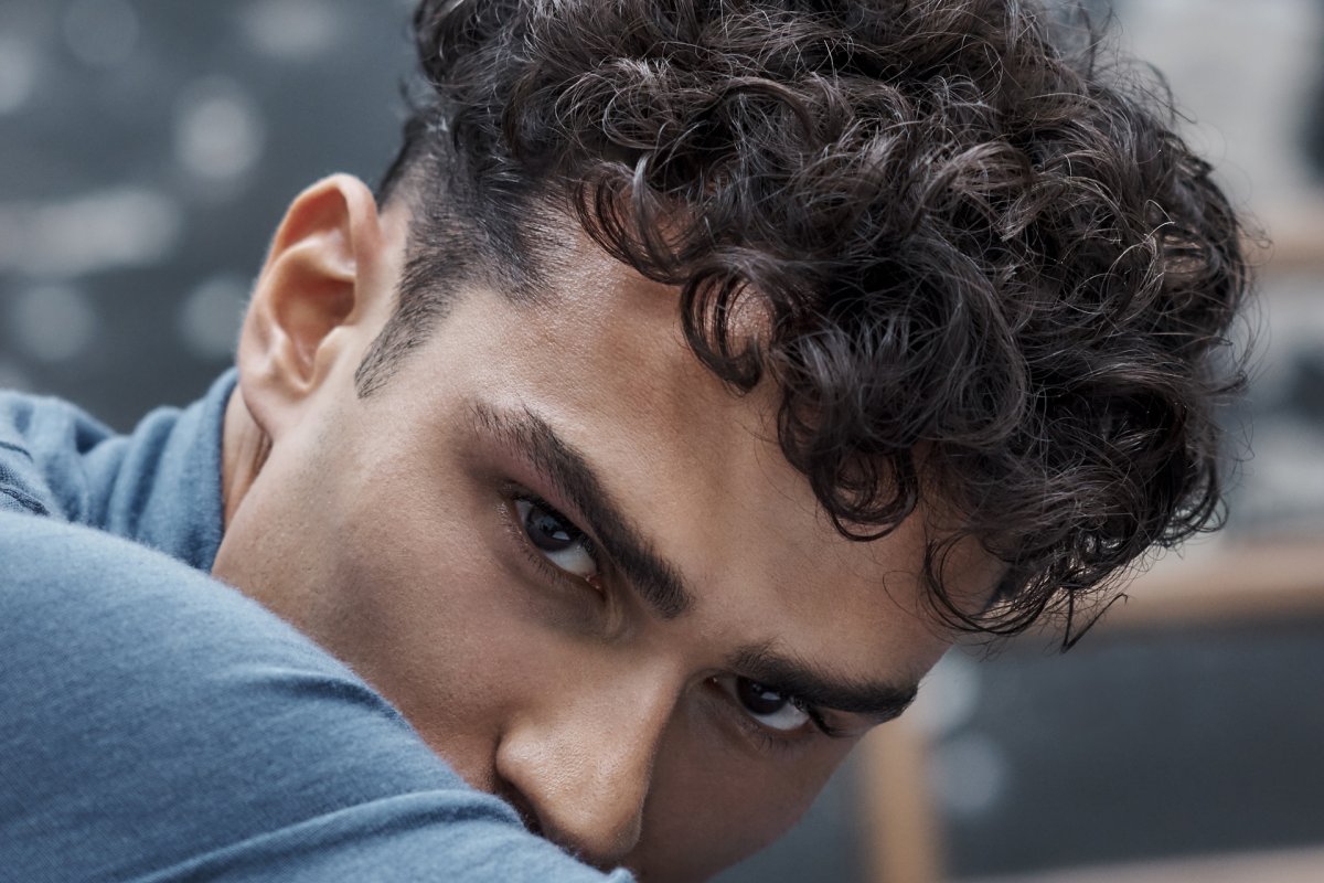 Кудрявые волосы у парней