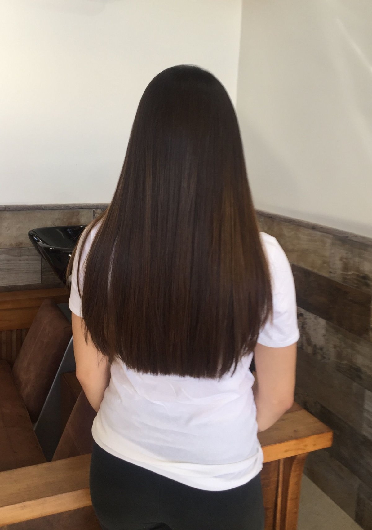 Прямая стрижка сзади