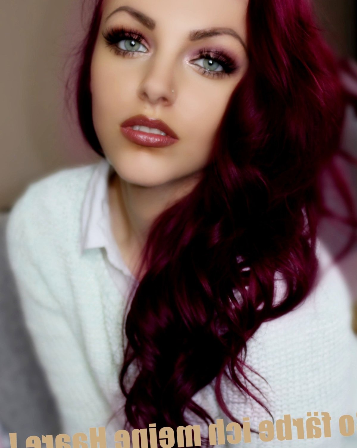 Фиолетовое каре с челкой