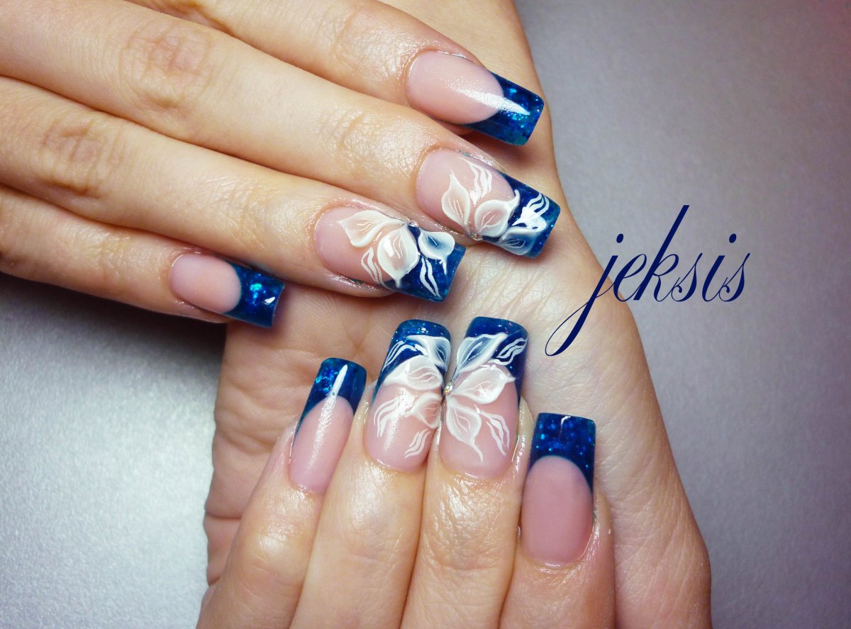 Синий френч на квадратных ногтях