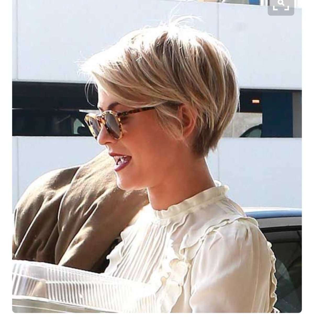 Стрижка Боб-каре 2022 блонд