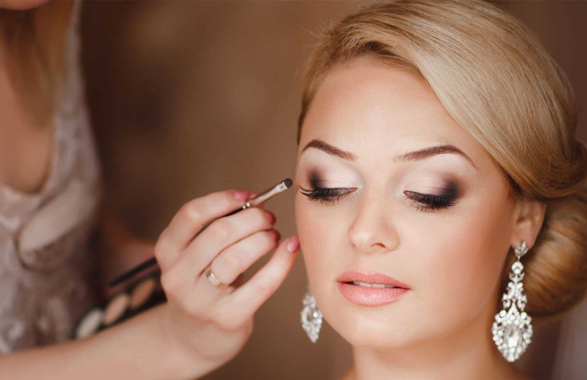 Макияж Шанель