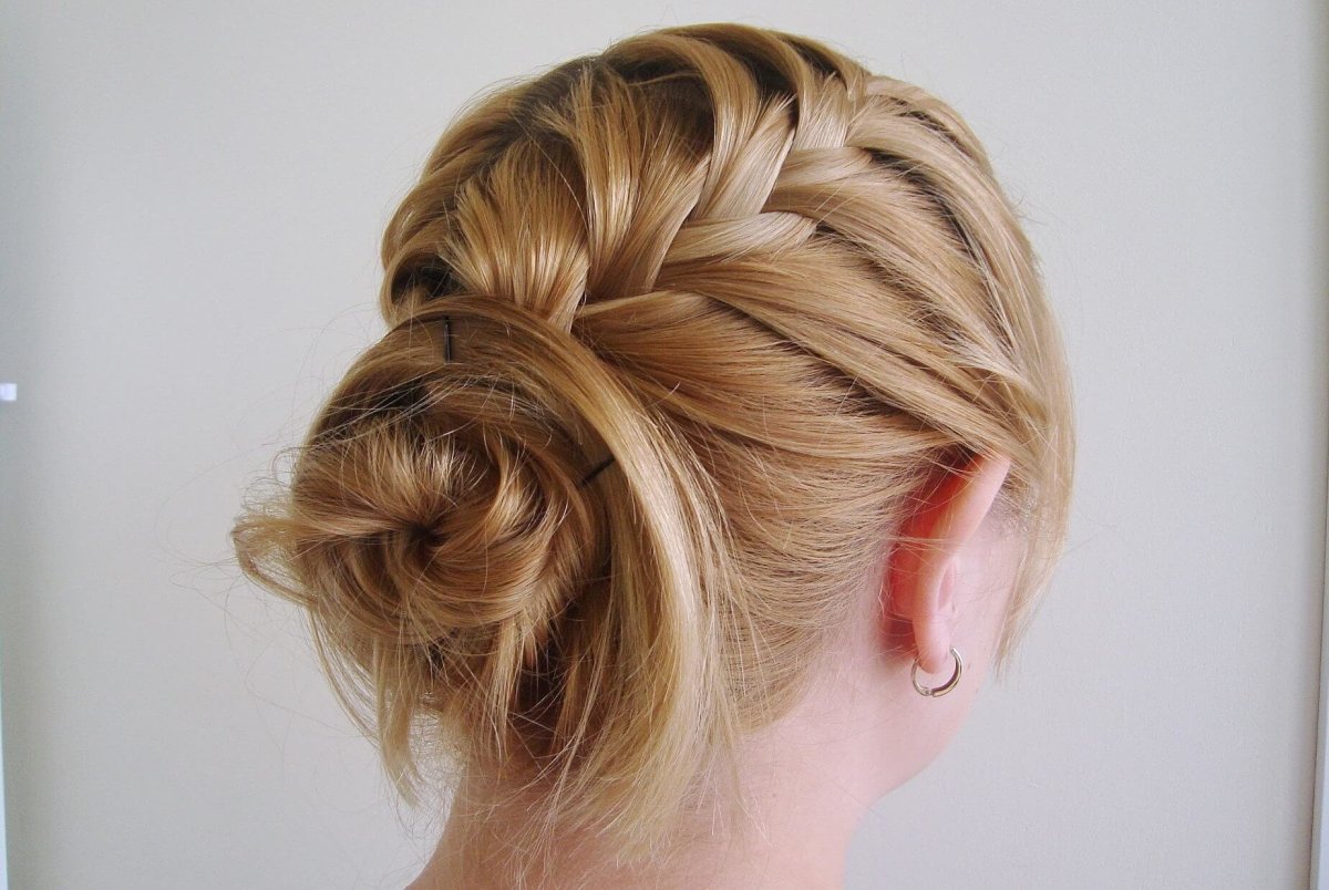 Колосок прическа