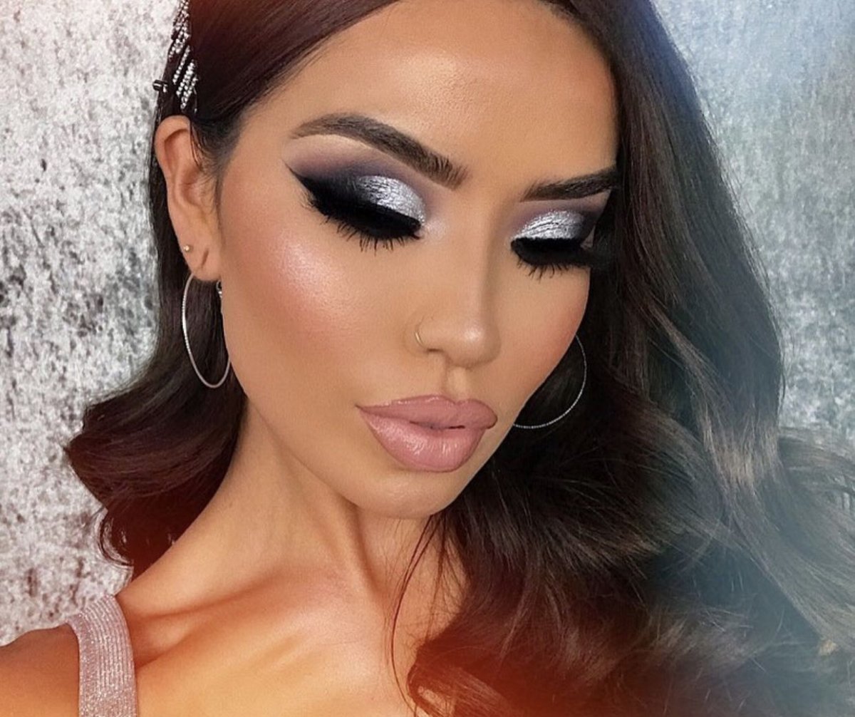 Неоновый макияж