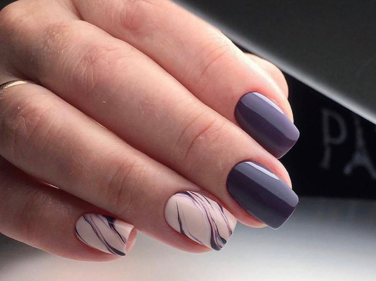 Строгий маникюр для офиса