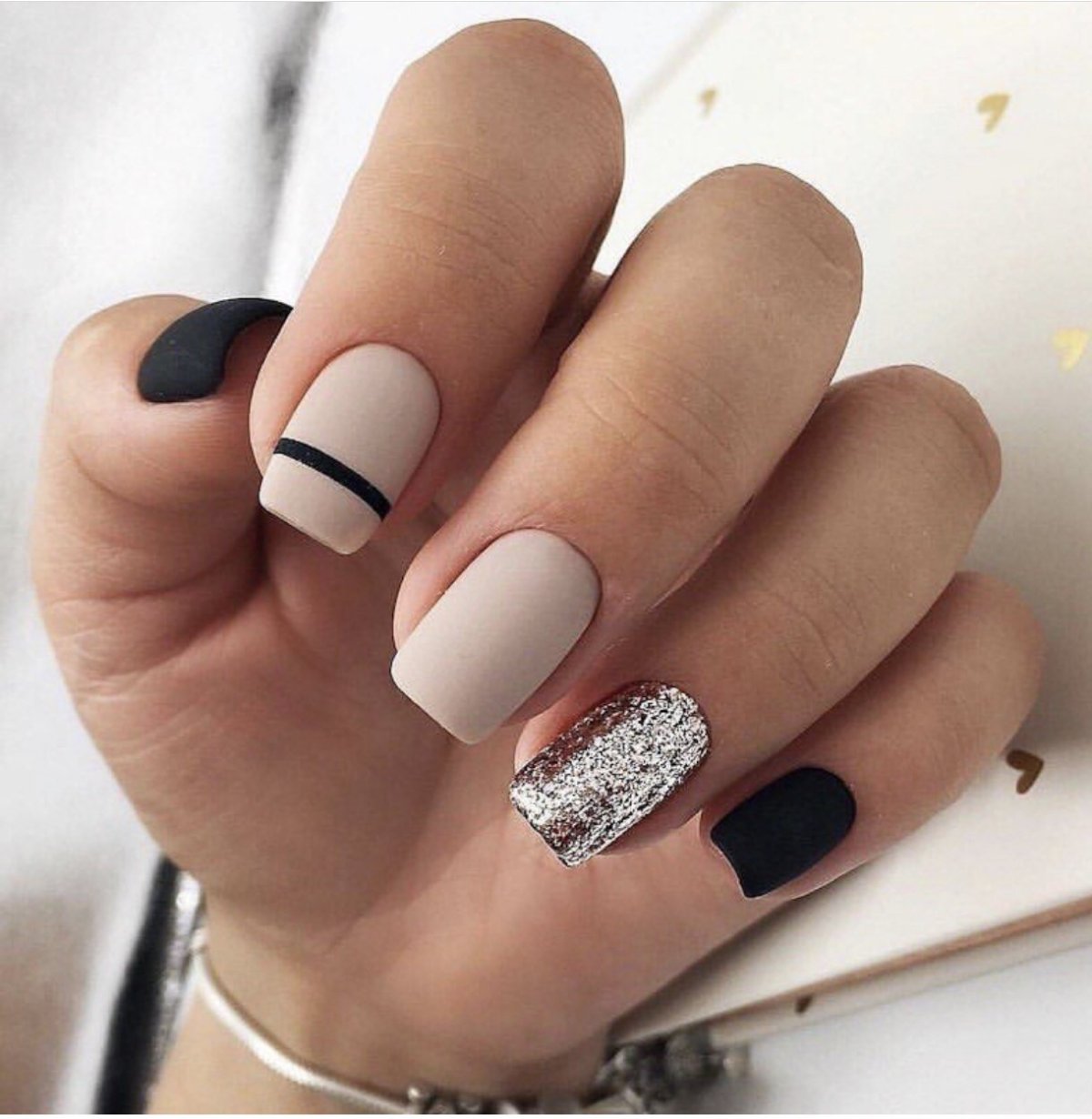 Маникюр на новый год