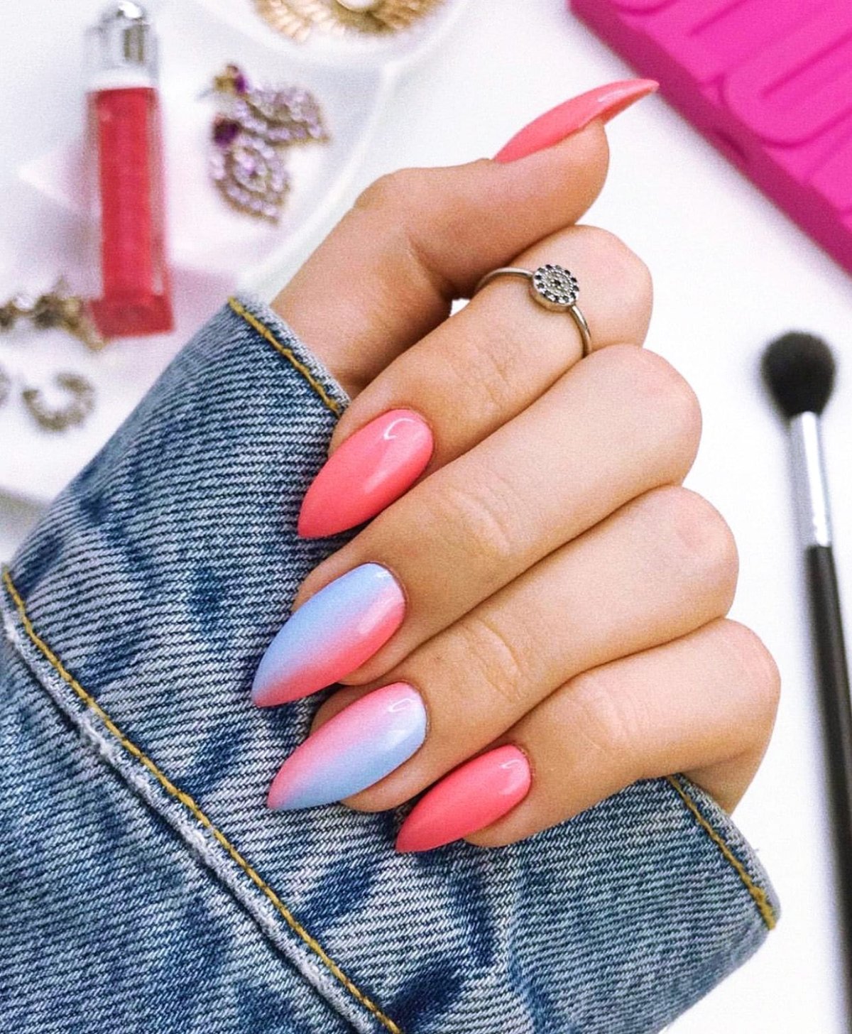 Разноцветный маникюр