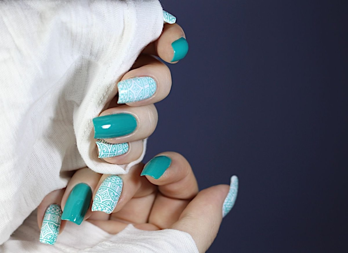 Летний маникюр женский