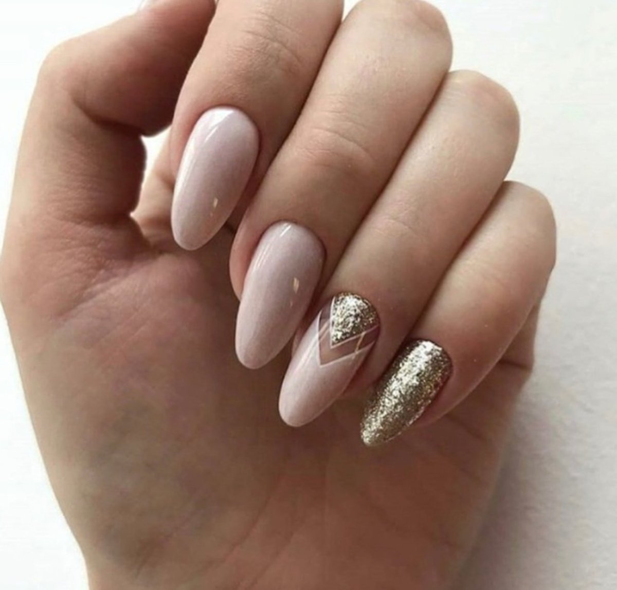 Ногти короткий миндаль 2020 нюд