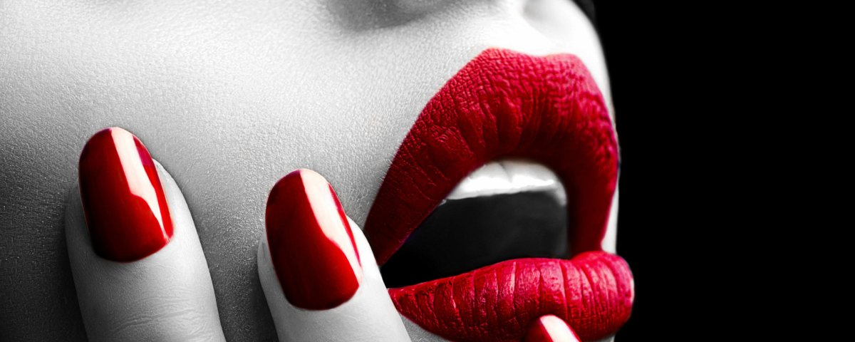 Обложка для фейсбука маникюр