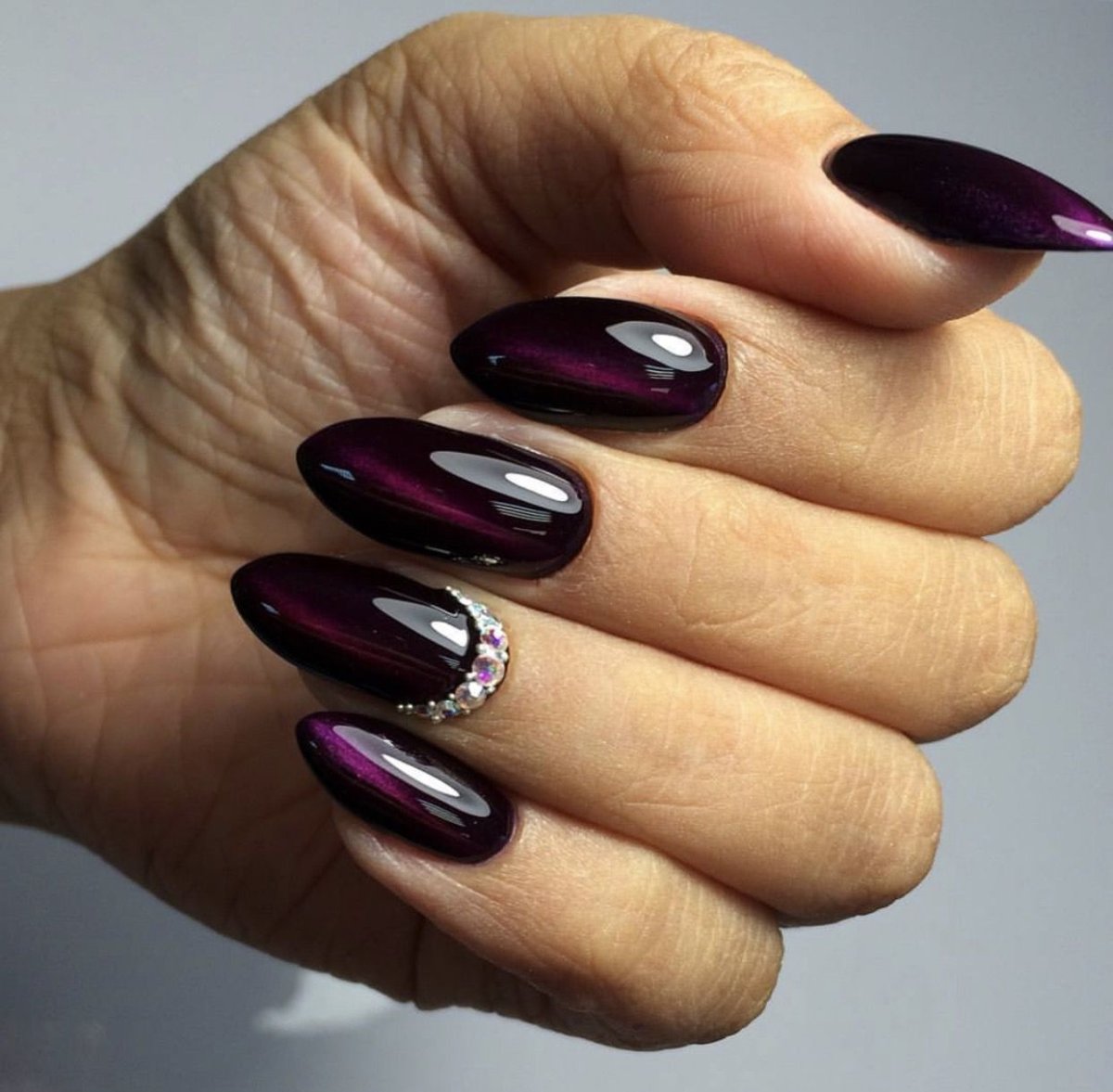 Маникюр кошачий глаз и втирка