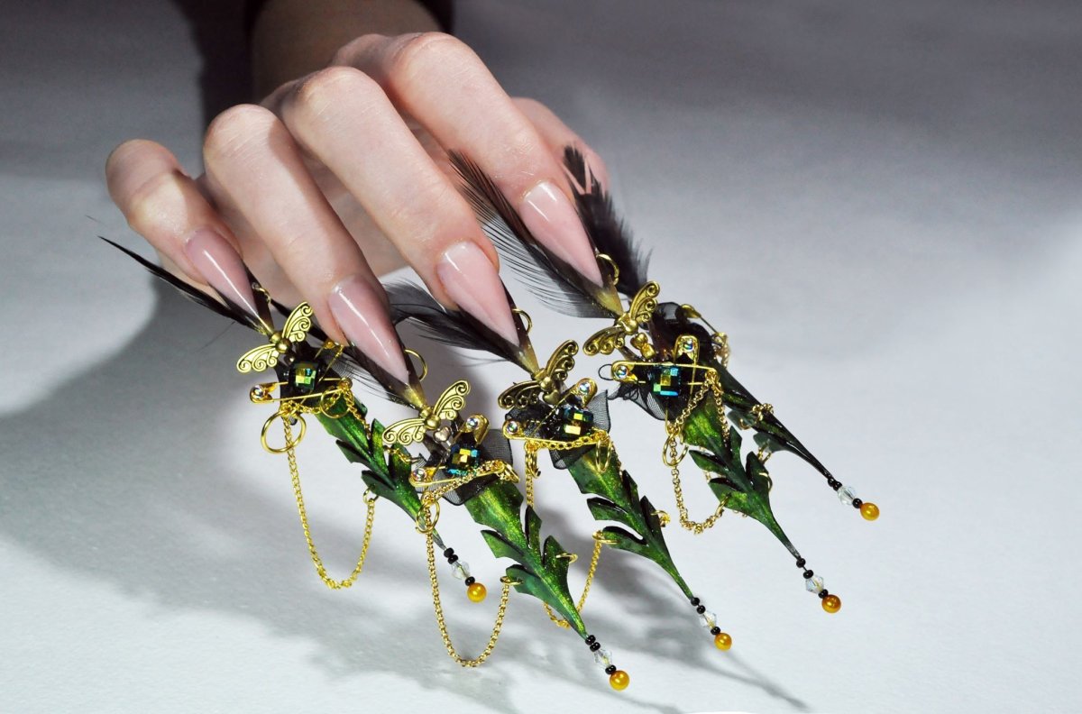 Конкурсный маникюр