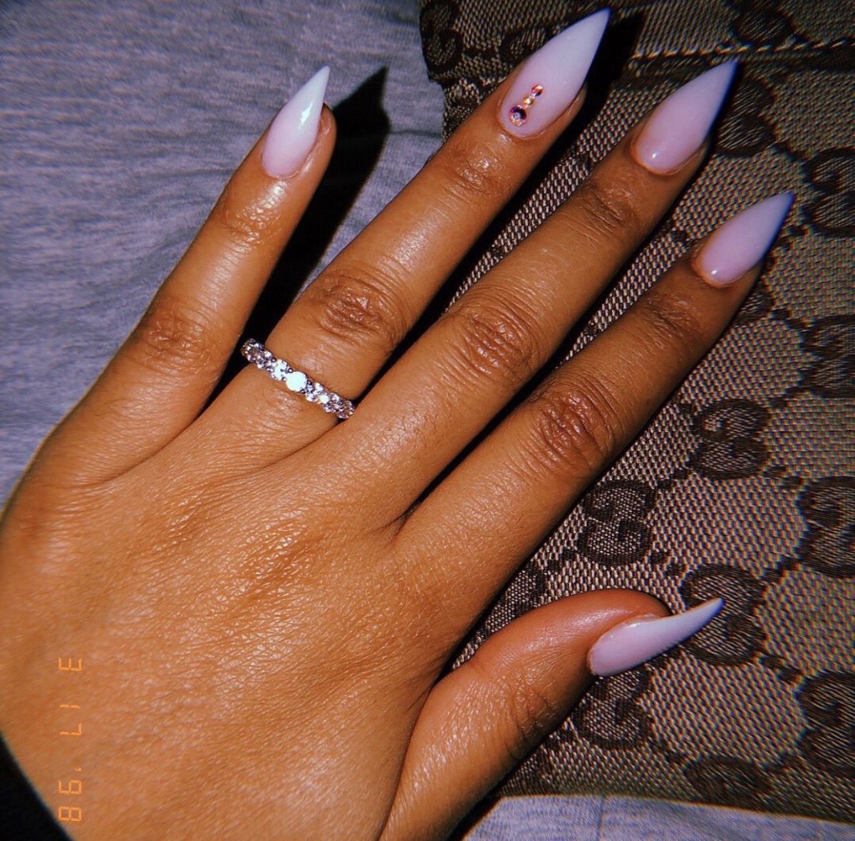 Ногти в чёрно белом стиле